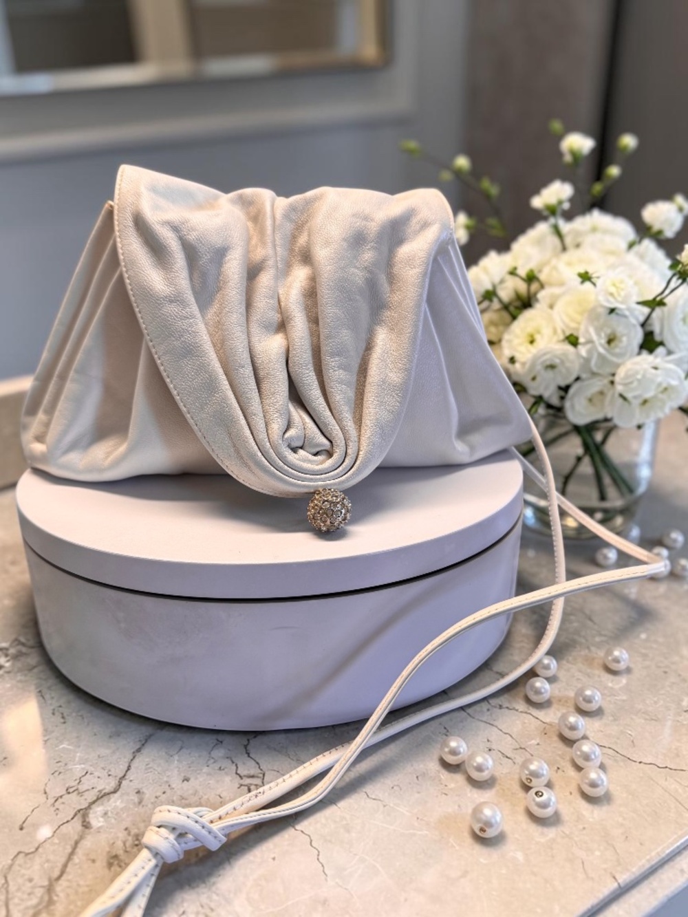 Susan Gail White Pleated Leather Clutch bag